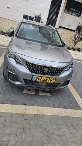 פיג'ו 3008