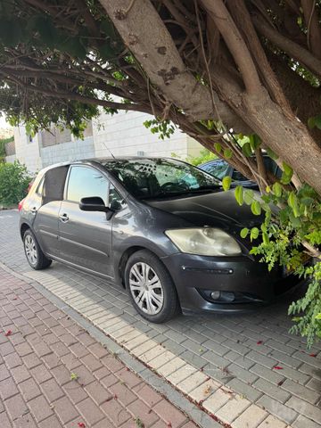 מודעת רכב טויוטה אוריס