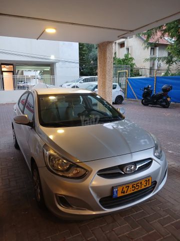 יונדאי אקסנט i25