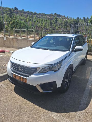פיג'ו 5008