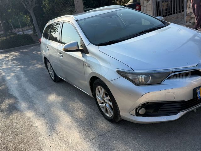 מודעת רכב טויוטה אוריס