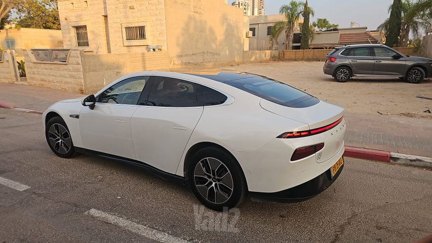 אקספנג P7