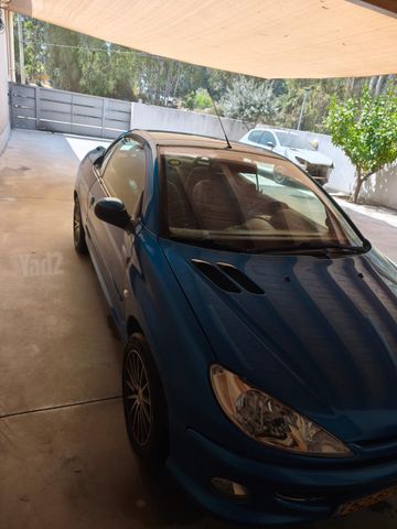 פיג'ו 206