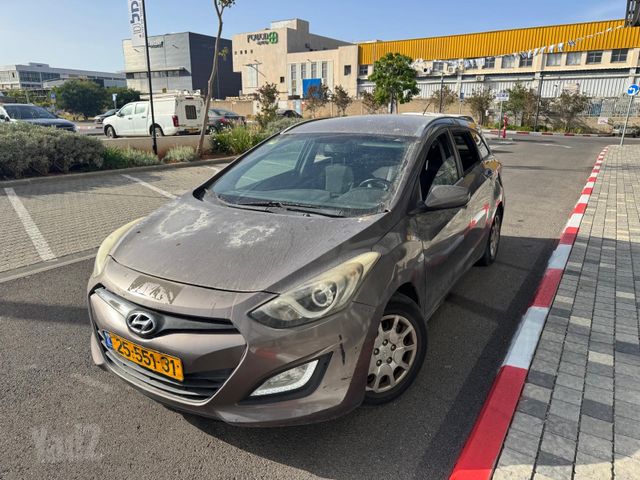 יונדאי i30