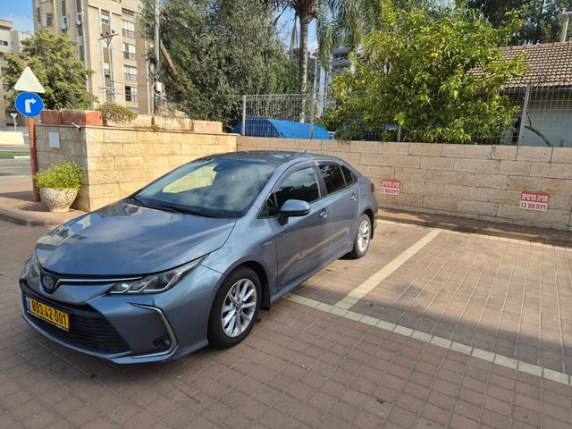 טויוטה קורולה