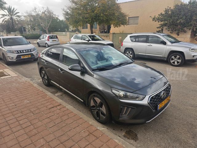 יונדאי איוניק