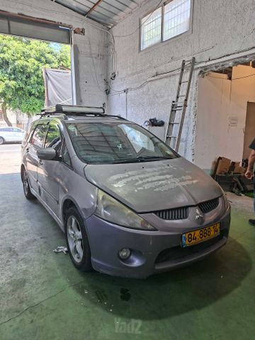 גרנדיס Sport Premium אוט׳ 2.4 (165 כ״ס)