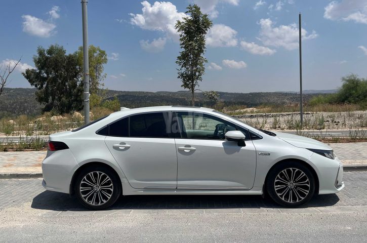 מודעת רכב טויוטה קורולה