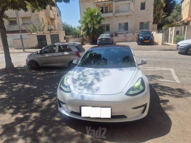 טסלה מודל 3