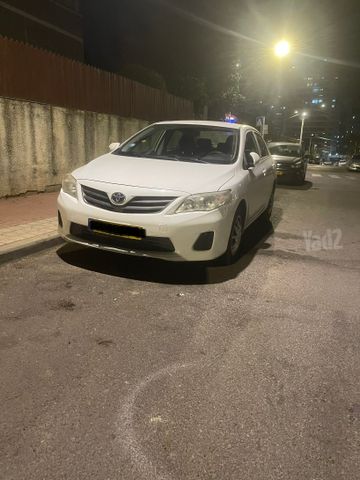 מודעת רכב טויוטה קורולה