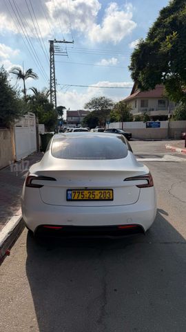 טסלה מודל 3