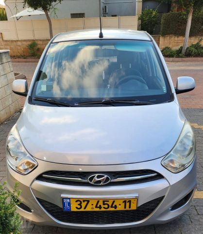 יונדאי i10