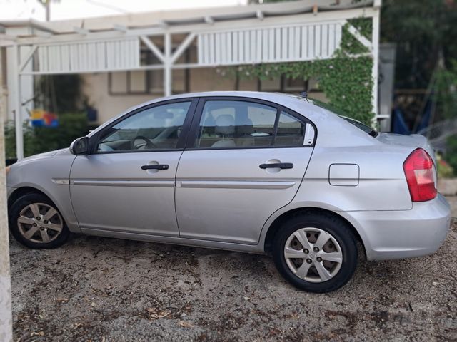 יונדאי אקסנט i25