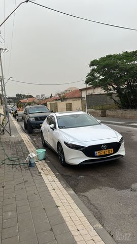 מאזדה 3