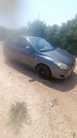 יונדאי i30