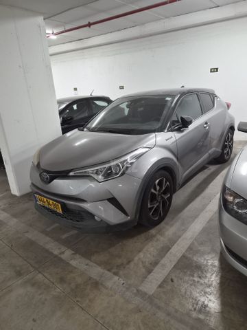 טויוטה C-HR