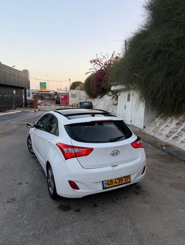 יונדאי i30