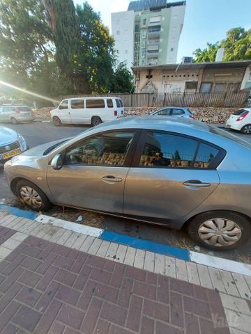 מאזדה 3