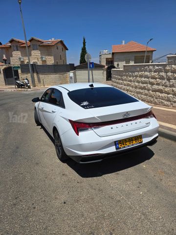 יונדאי אלנטרה