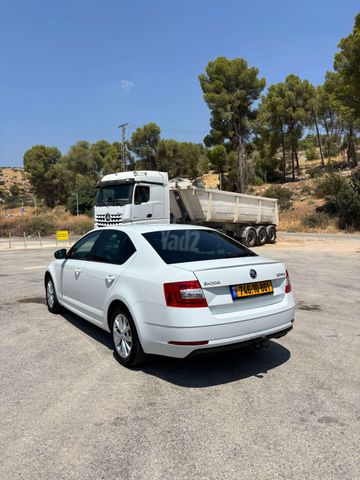 סקודה אוקטביה