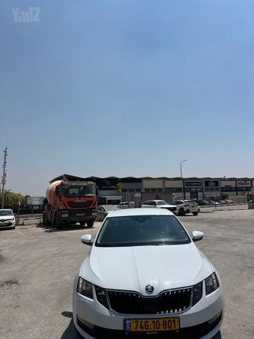 סקודה אוקטביה