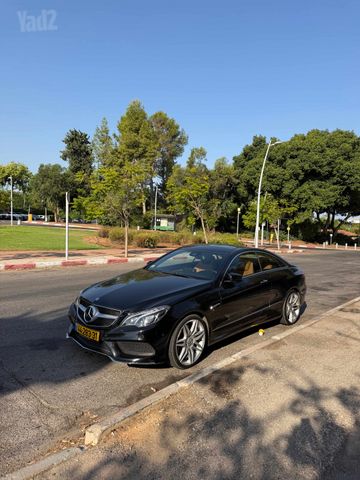 מודעת רכב מרצדס-בנץ E-class