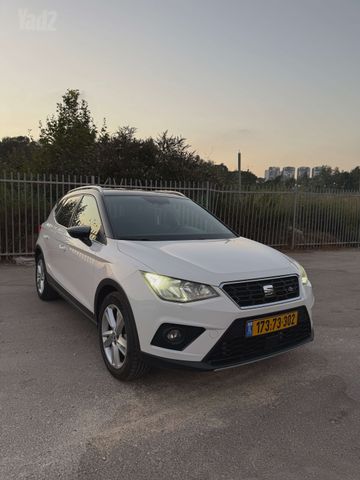 סיאט ארונה