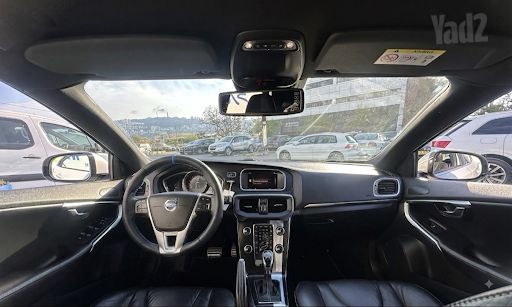 וולוו V40