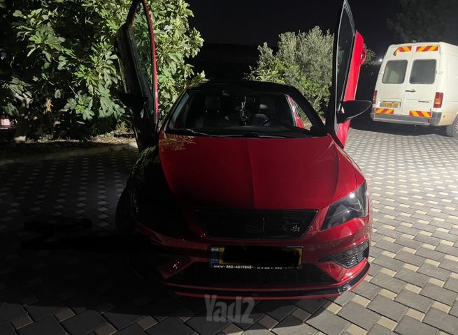 מודעת רכב סיאט לאון
