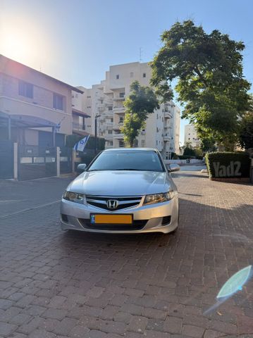 מודעת רכב הונדה אקורד