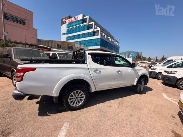 מיצובישי טרייטון / L200