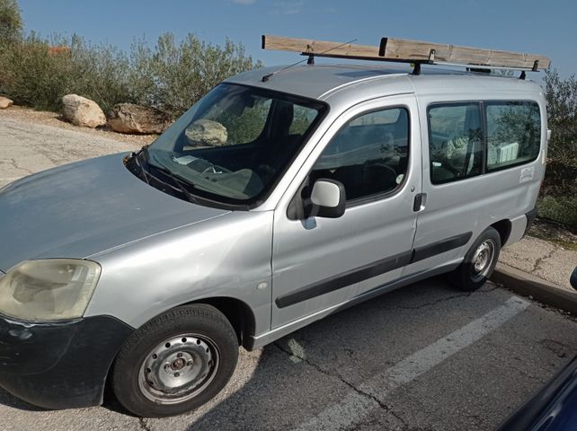 ברלינגו  X ידני קומבי 7 מק 4 דל 1.6 (75 כ״ס)
