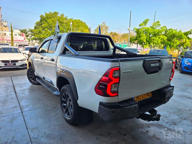 טויוטה היילקס