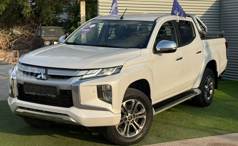 מיצובישי טרייטון / L200