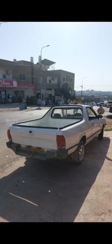 מודעת רכב סובארו טנדר (בראט)