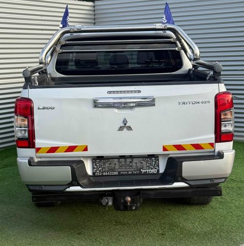 מיצובישי טרייטון / L200