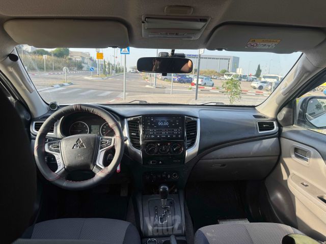 מיצובישי טרייטון / L200