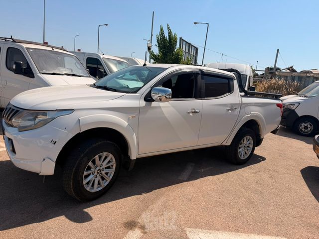 מיצובישי טרייטון / L200