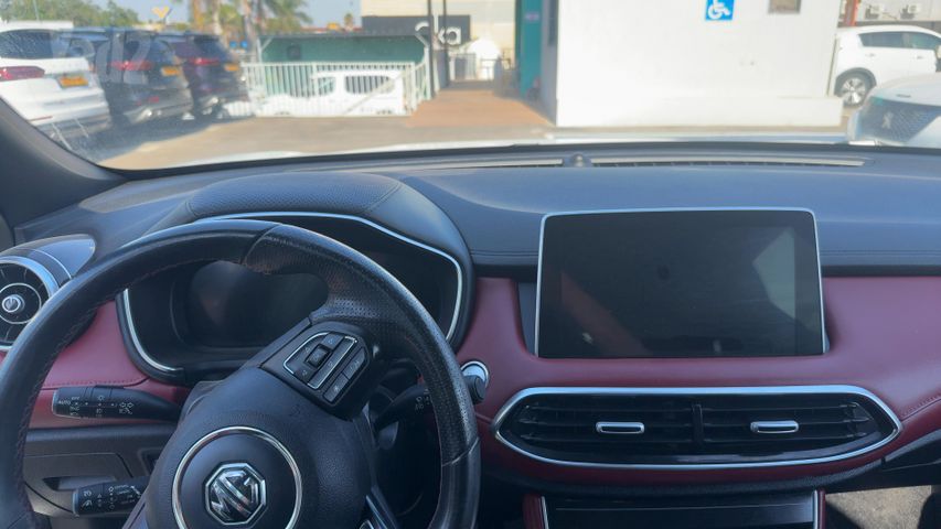 אם ג'י EHS PHEV