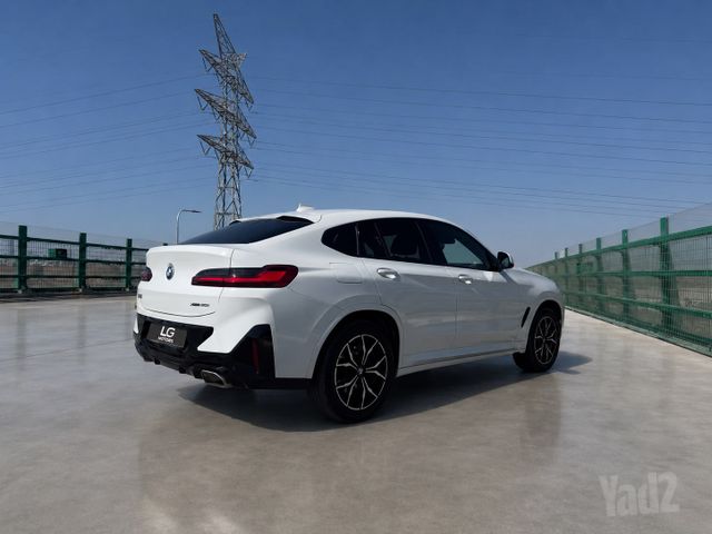 ב מ וו X4