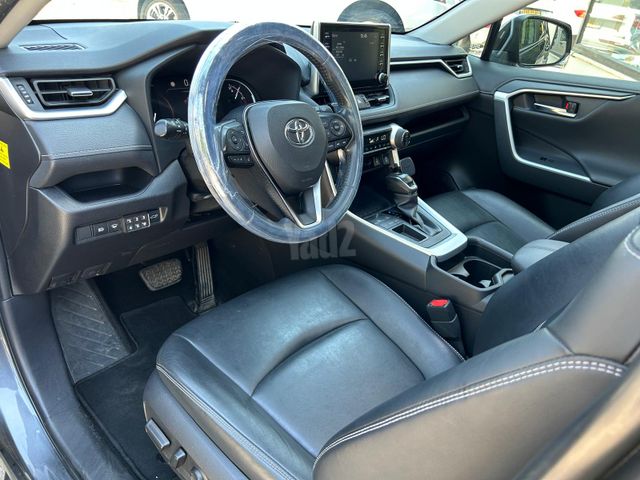 טויוטה RAV4