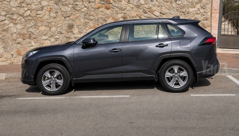 טויוטה RAV4
