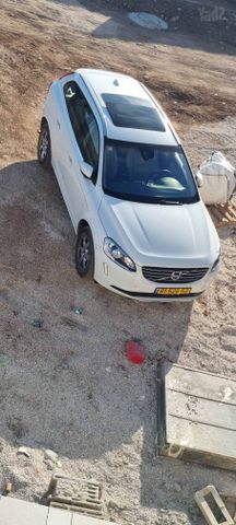 וולוו XC60