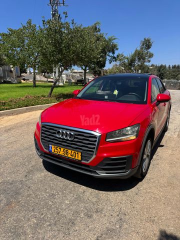 אאודי Q2