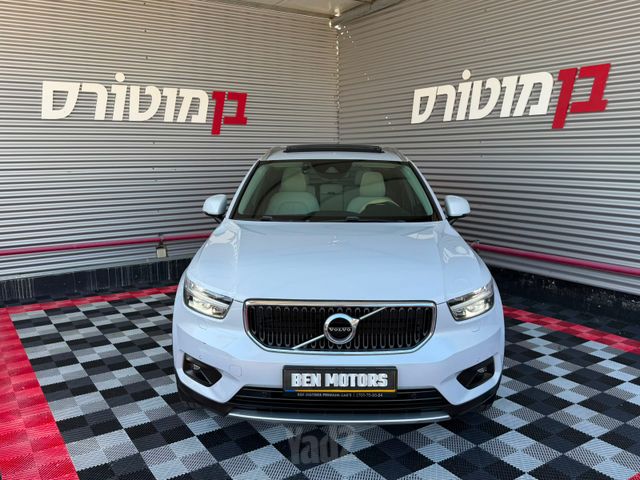 וולוו XC40