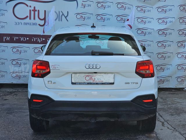 אאודי Q2