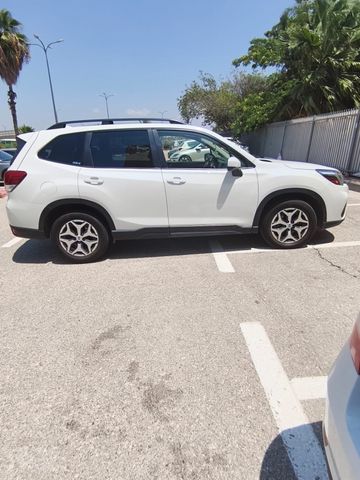 סובארו פורסטר