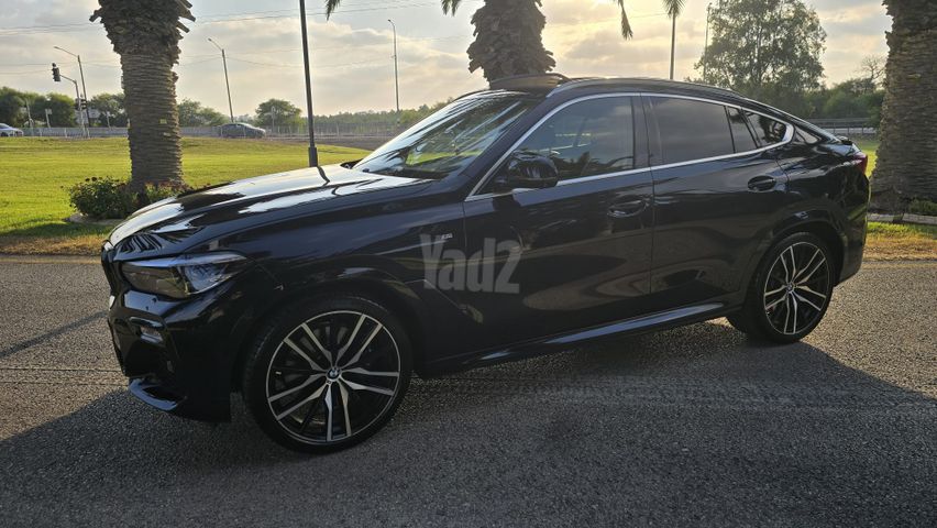 ב מ וו X6