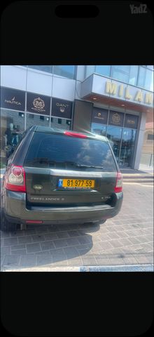 לנד רובר פרילנדר