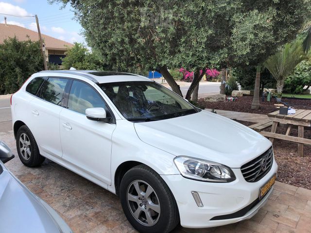 וולוו XC60